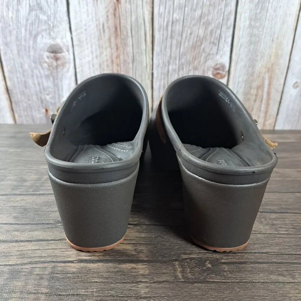 Crocs Sarah Clog Dual Comfort Slip On Mules Women's Sz 8 Brown - Picture 4 of 9